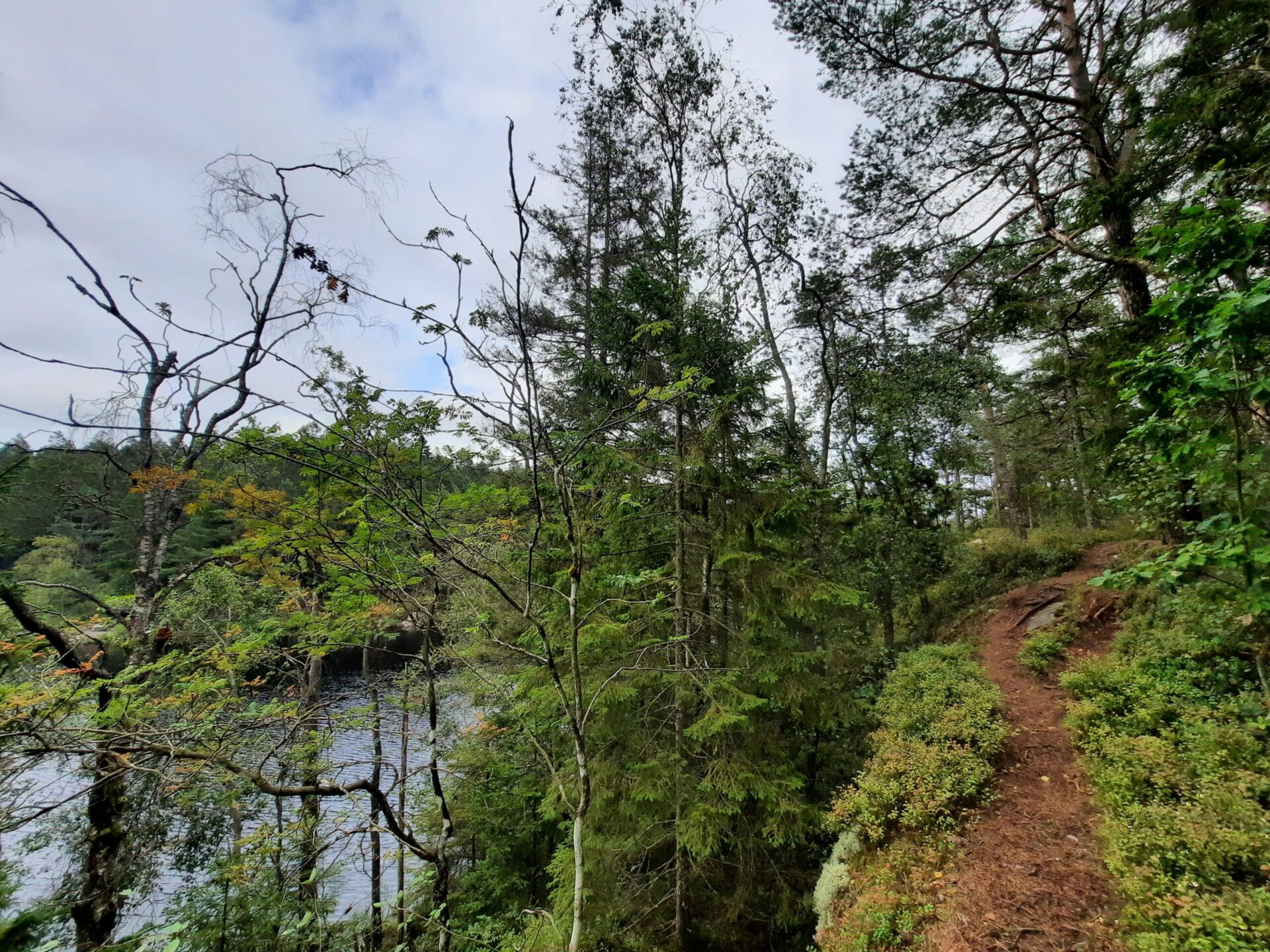 Passage sud du lac Spekeröd