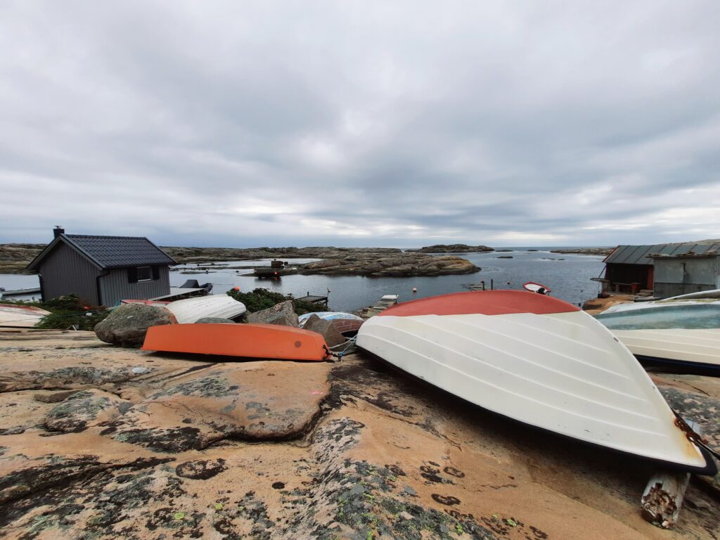 Embarcations sorties de pêcheurs de l'étape 25 du Kuststigen